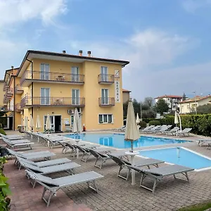 Beatrix Aparthotel