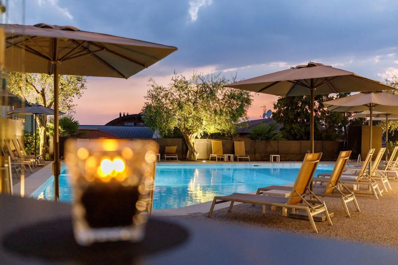 Art Hotel Ventaglio Bardolino 3*,